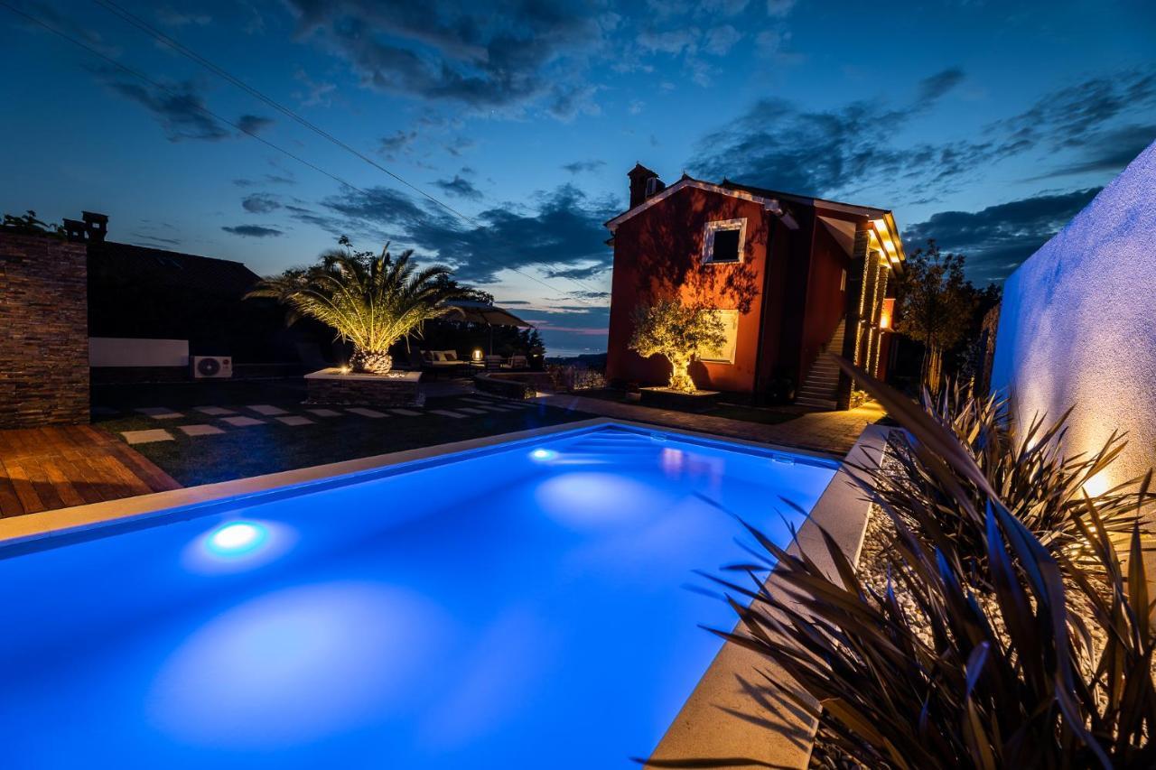 Villa Sunset Pool & Spa Apartments 吉格涅斯科斐耶 外观 照片