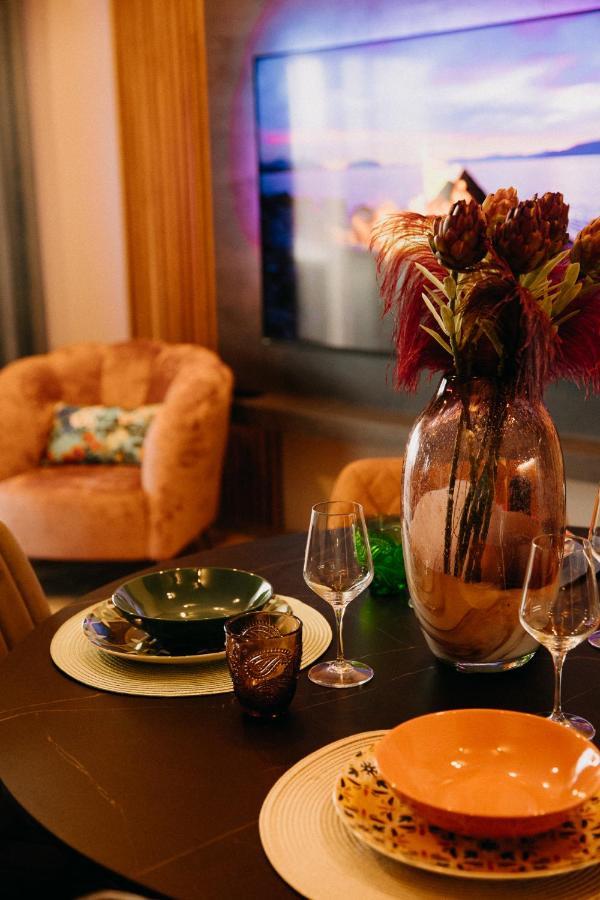 Villa Sunset Pool & Spa Apartments 吉格涅斯科斐耶 外观 照片