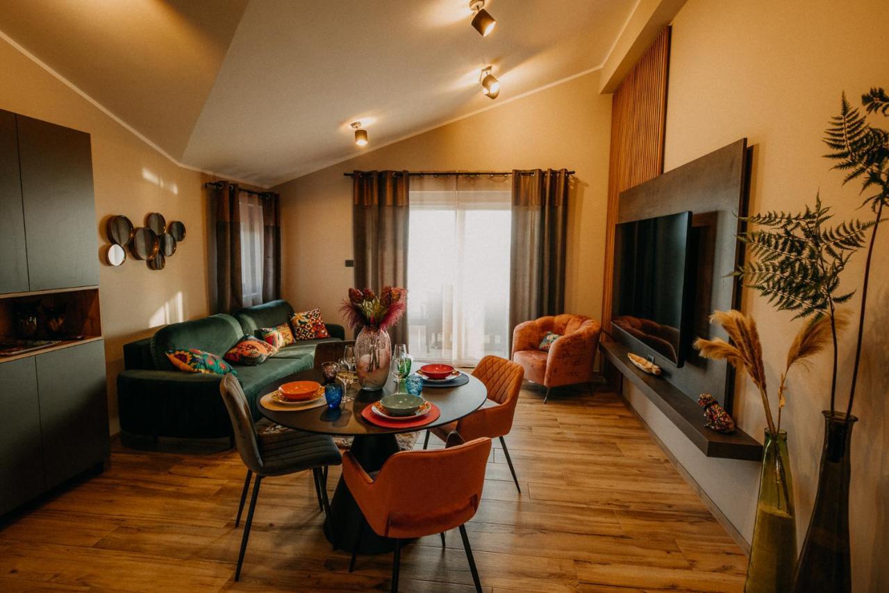 Villa Sunset Pool & Spa Apartments 吉格涅斯科斐耶 外观 照片