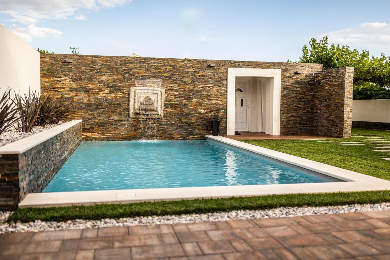 Villa Sunset Pool & Spa Apartments 吉格涅斯科斐耶 外观 照片