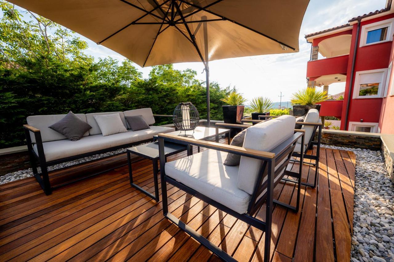Villa Sunset Pool & Spa Apartments 吉格涅斯科斐耶 外观 照片