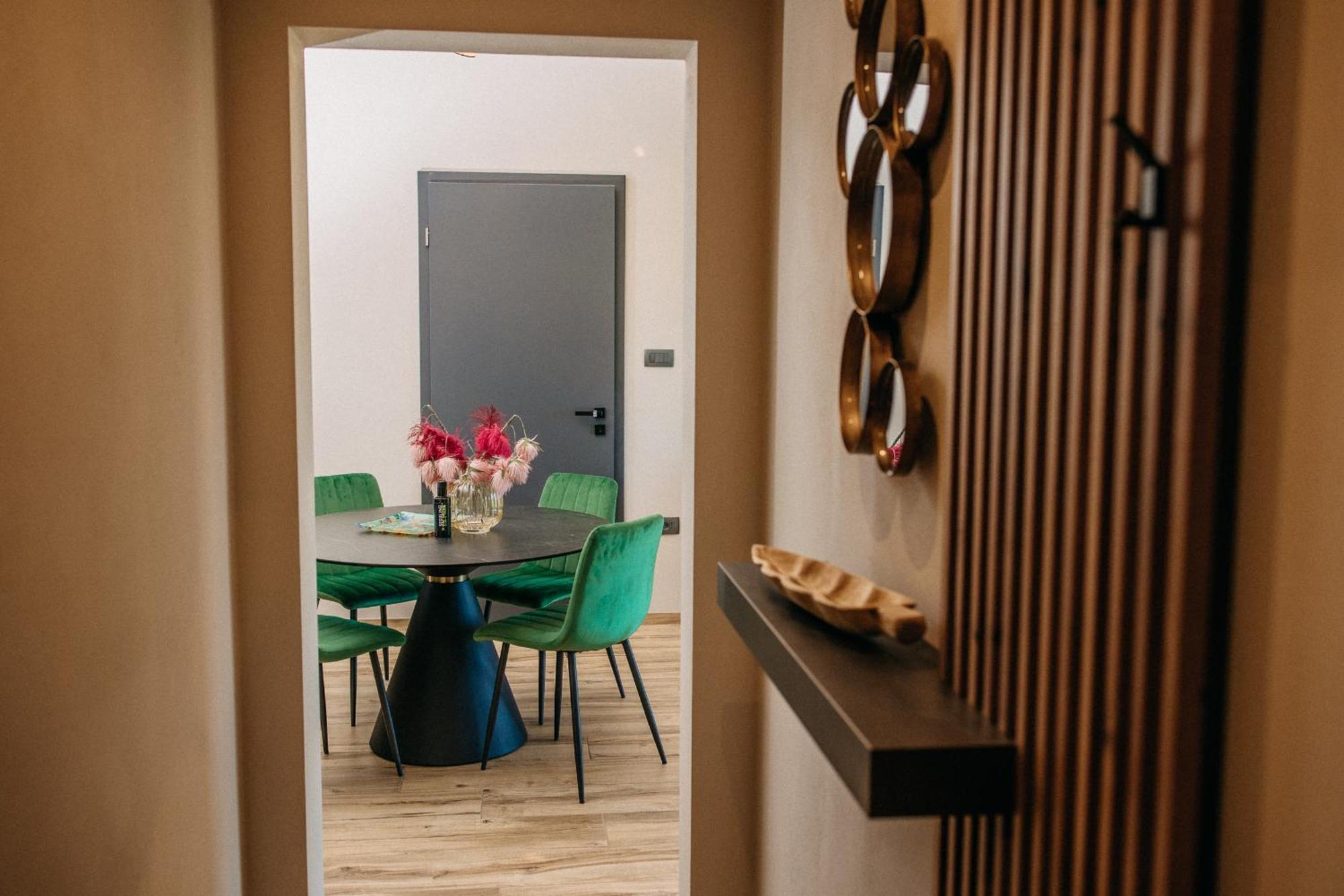 Villa Sunset Pool & Spa Apartments 吉格涅斯科斐耶 外观 照片